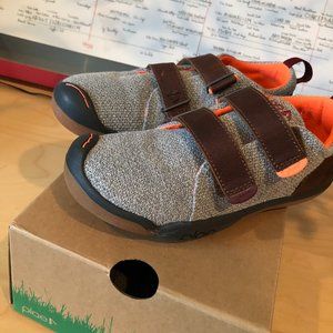 Plae Sneakers "Roan" leather unisex Kids size 2